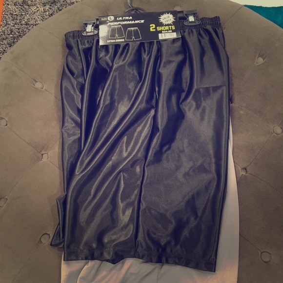 2 pair of gym shorts size L - Picture 1 of 4